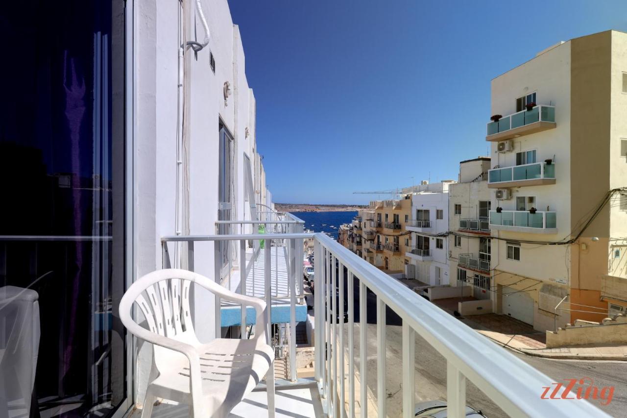 Seaside Apt With Side Sea Views - New 멜리에하 외부 사진
