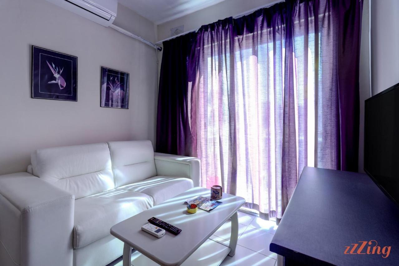 Seaside Apt With Side Sea Views - New 멜리에하 외부 사진